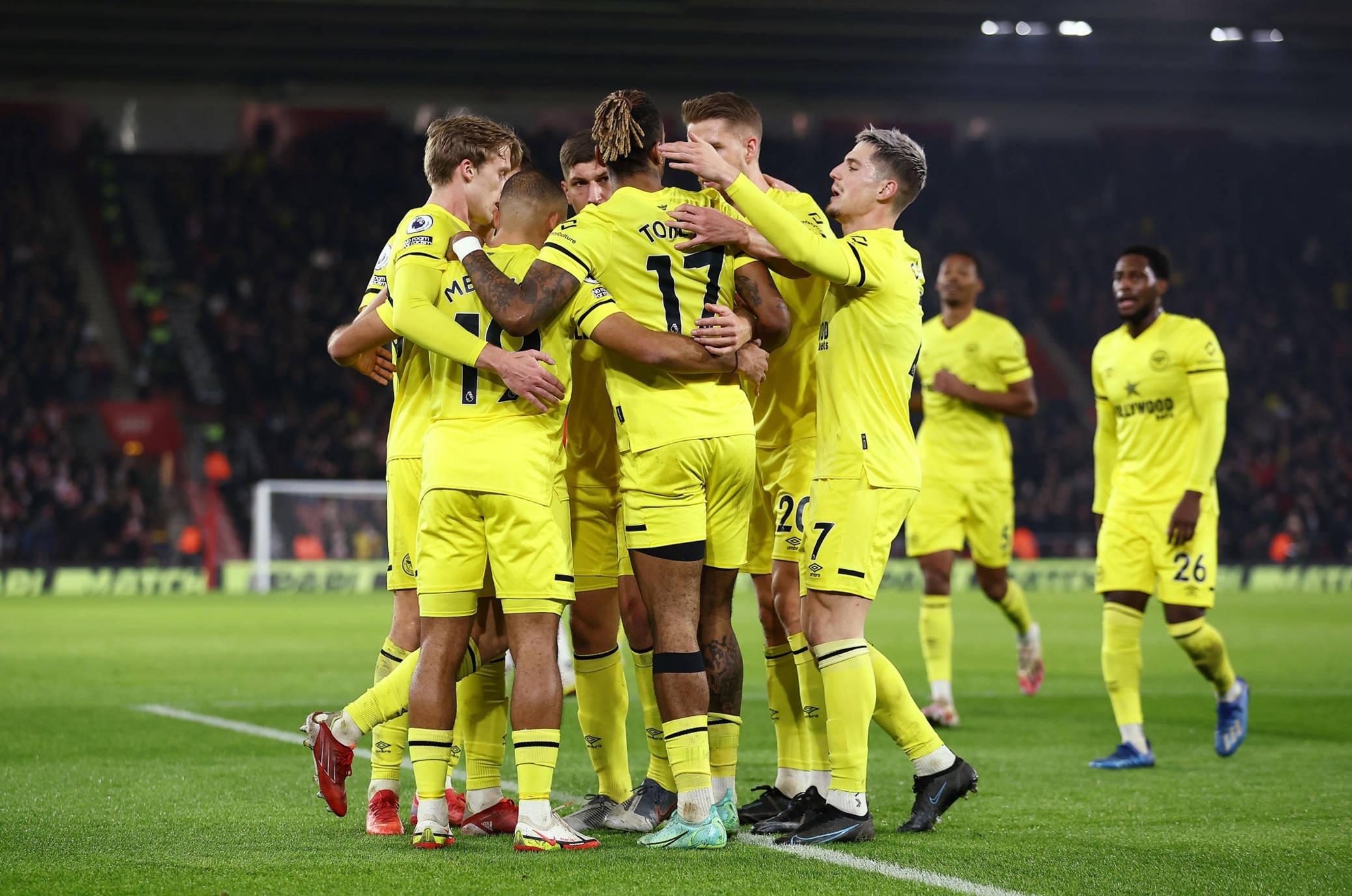 中超第1輪長春亞泰4-1廣州城 譚龍帽子戲法並助攻隊友破門.